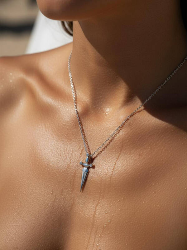Dagger Necklace in White Gold - Image 2