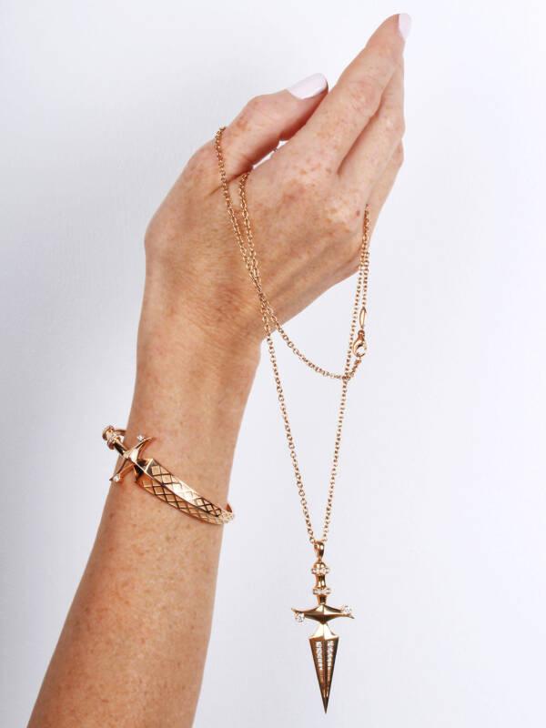 dagger bracelet in 18 carat K rose gold with diamonds and necklace