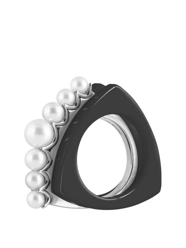 akoya pearls simple ring with 18K white gold with black ceramic