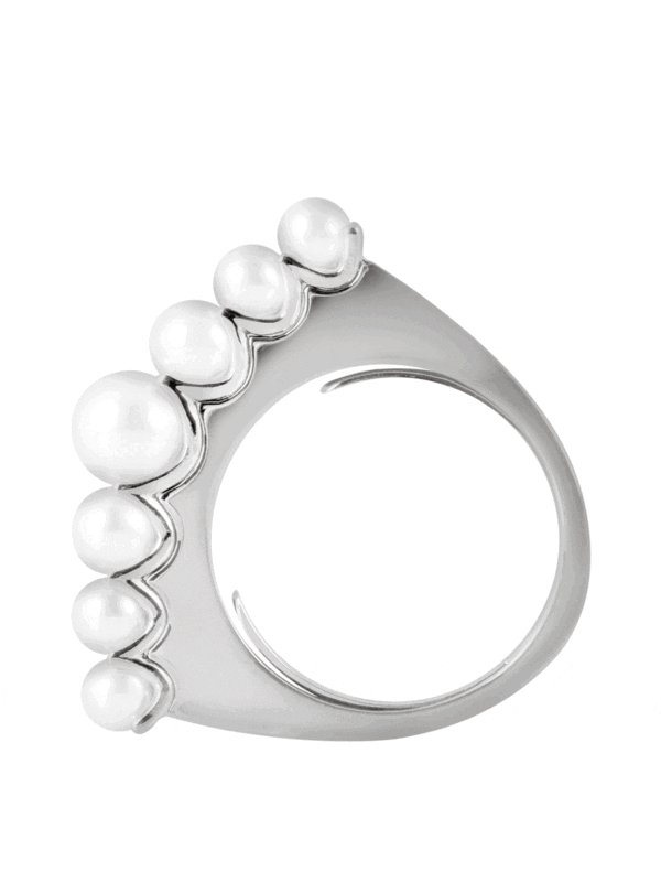 akoya pearls simple ring with 18K white gold