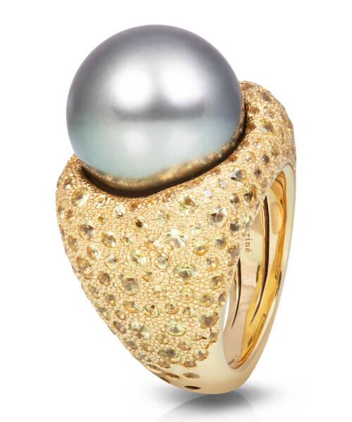 tahitian pearl cocktail ring with yellow sapphires in 18K yellow gold