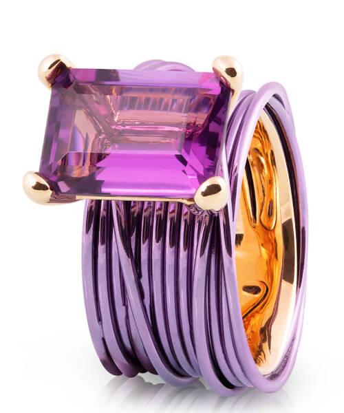 The Wire Ring with Amethyst