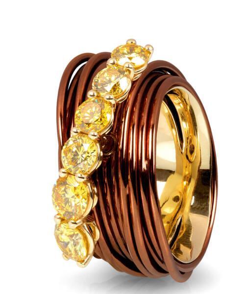 The Wire Ring with Yellow Diamonds