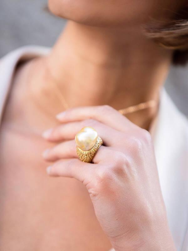 golden south sea baroque pearl with yellow sapphires in 18K carat yellow gold cocktail ring
