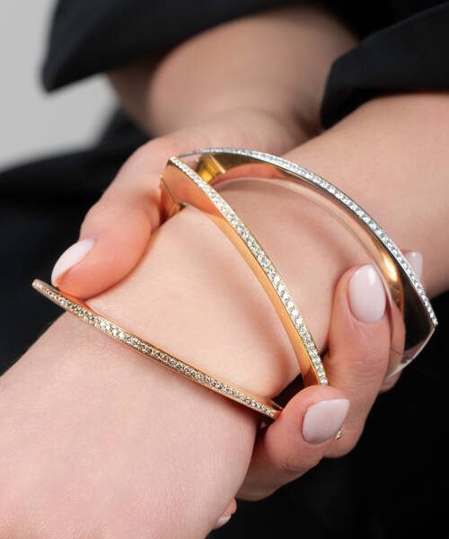 triangle-pyramid-bracelet-white-gold-wg-diamonds