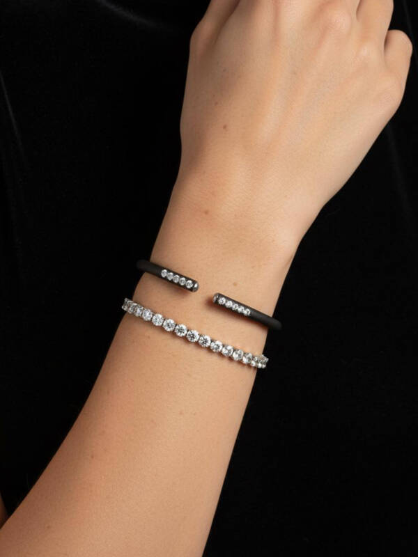 Titanium & Diamonds Bracelet in Black - Feminine - Image 3